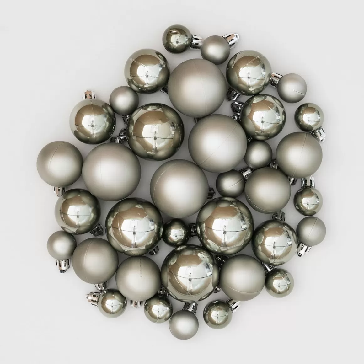 It's all about Christmas Plastic Christmas Baubles | Christmas Bauble Sets-36 Pack Cottage Green Mini Shatterproof Baubles