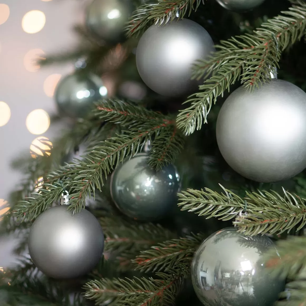 It's all about Christmas Christmas Baubles By Colour | Christmas Bauble Sets-Box Of 44 Cottage Green Baubles | Shatterproof | 5-8 Cm