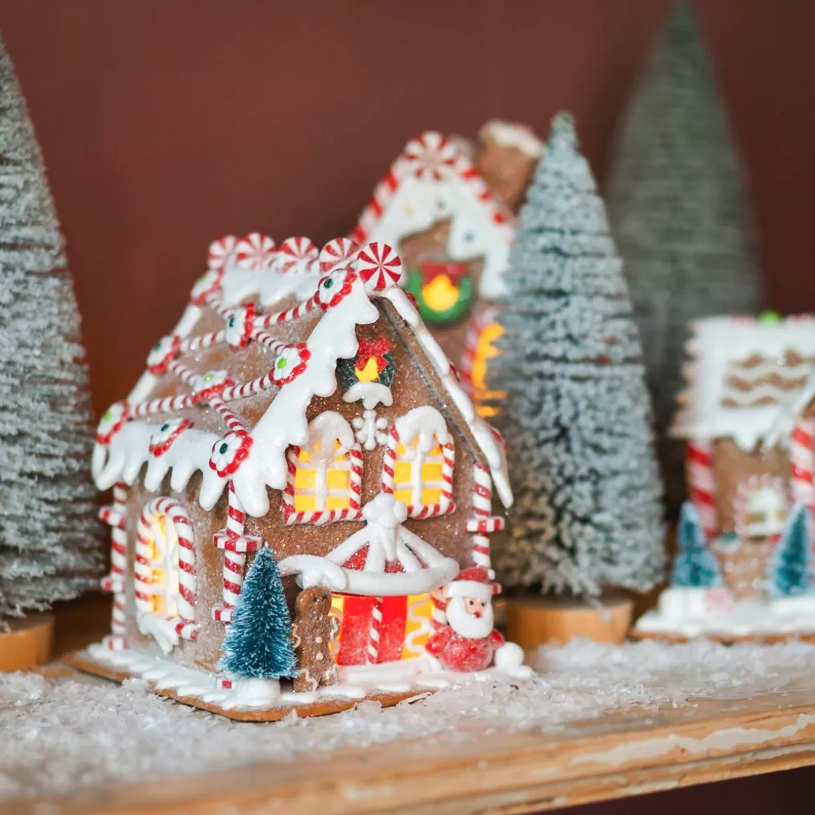 It's all about Christmas Christmas Houses In All Shapes And Sizes-Clay Gingerbread House With LED | Handmade | Batteries Incl. | 16 Cm