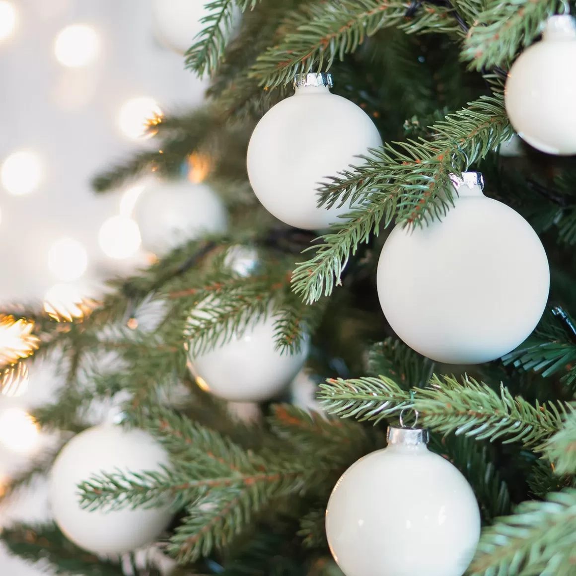 It's all about Christmas Christmas Baubles By Colour | Glass Christmas Baubles-Elegant Wool White Bauble Set 44 Pieces In A Handy Box