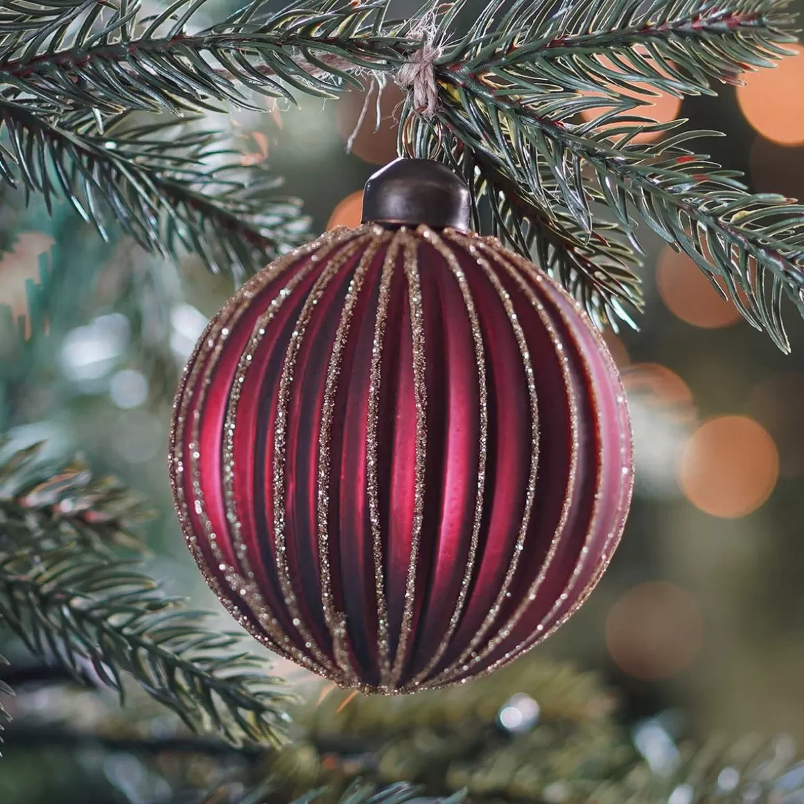 It's all about Christmas Christmas Baubles By Colour | Luxury Christmas Baubles-Glass Bauble Lampion | Berry | 8 Cm