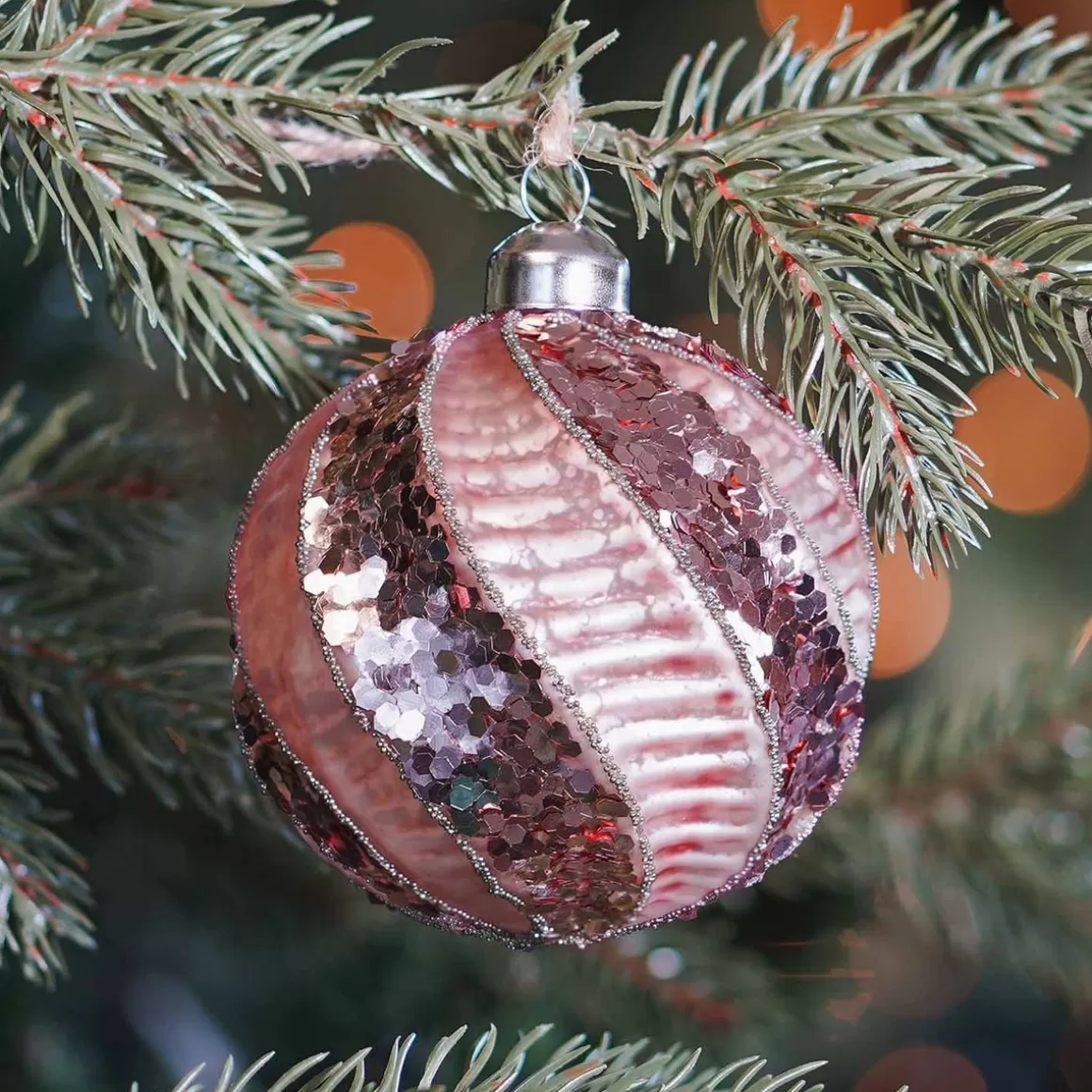 It's all about Christmas Extraordinary Baubles | Luxury Christmas Baubles-Glass Bauble Swirl | Antique Pink | 8 Cm