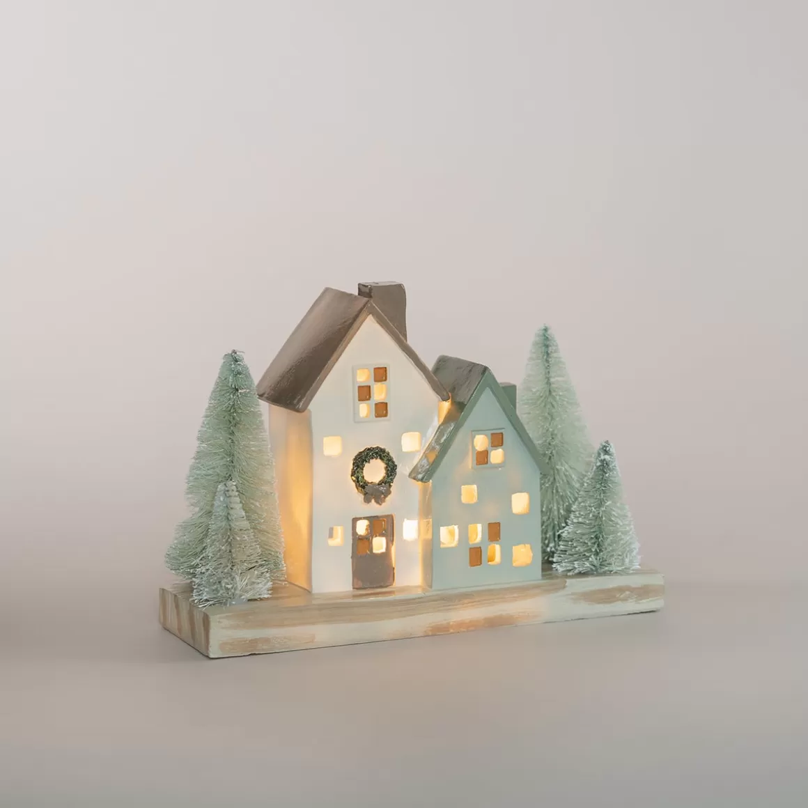 It's all about Christmas Christmas Houses In All Shapes And Sizes-Houses With Trees | With LED | Green-Cream | 21cm