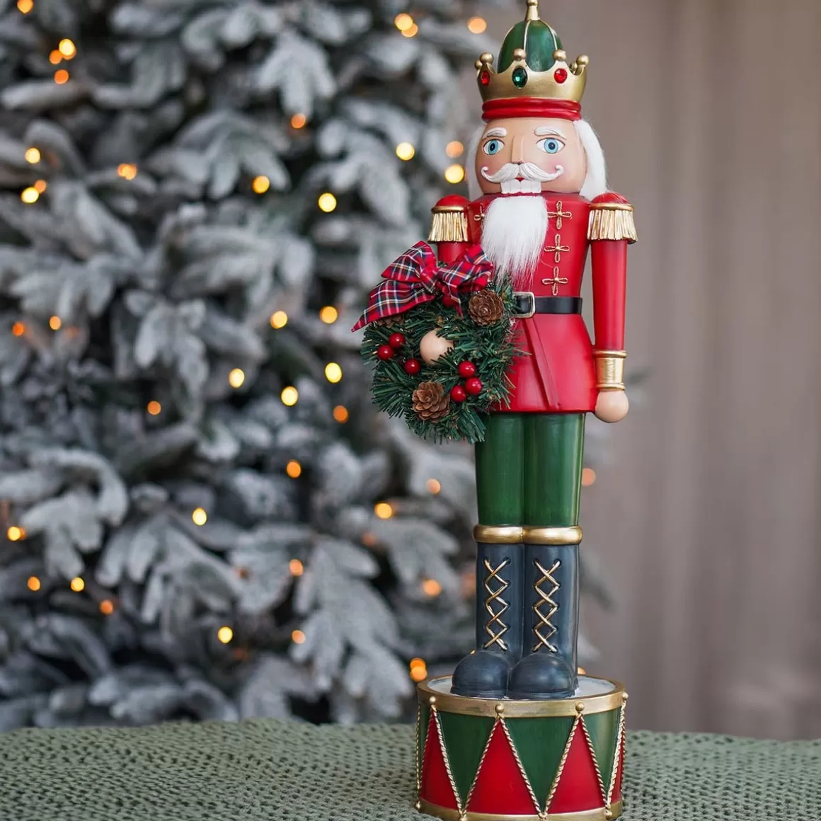 It's all about Christmas Christmas Figurines-Large Nutcracker With Christmas Wreath | Polyresin | 60cm