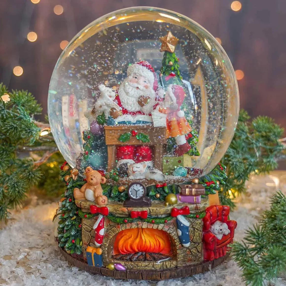 It's all about Christmas Snowglobes-Large Snow Globe With Santa Claus | Music | ⌀14.5cm | 20.5cm Tall