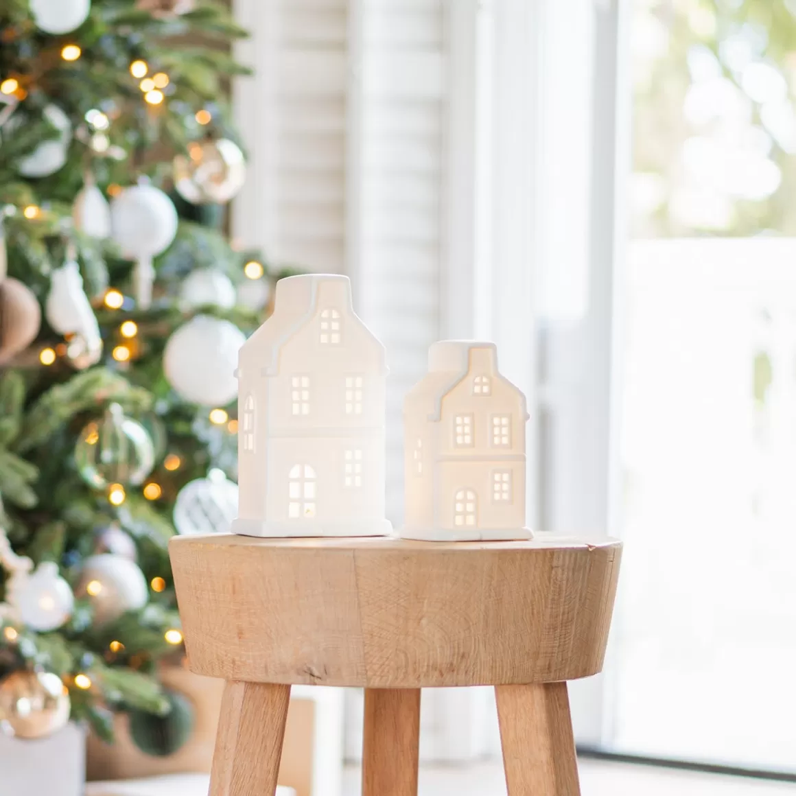 It's all about Christmas Home Accessories For Christmas | Christmas Houses In All Shapes And Sizes-Large White Canal House For Christmas