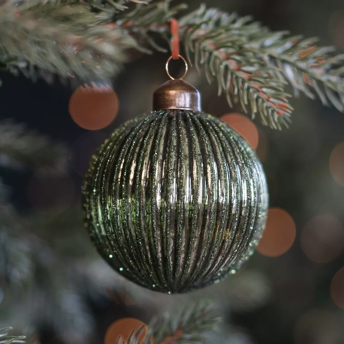 It's all about Christmas Christmastree Decorations Glass | Extraordinary Baubles-Luxurious Green Christmas Bauble With Lantern Relief