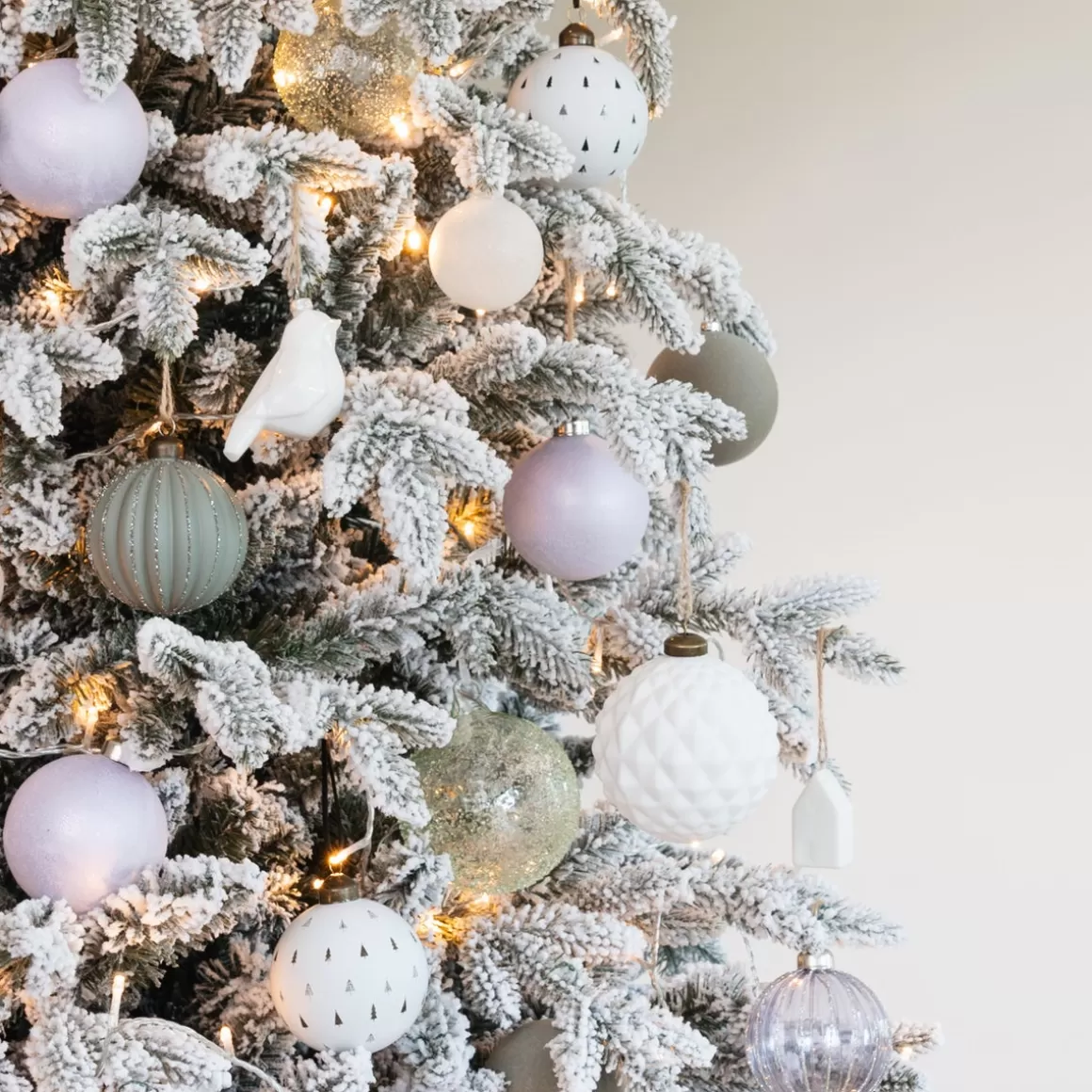 It's all about Christmas Christmas Baubles By Colour | Luxury Christmas Baubles-Luxury Christmas Bauble Matte With Relief Stripes | Cottage-Green | Glass | 8cm