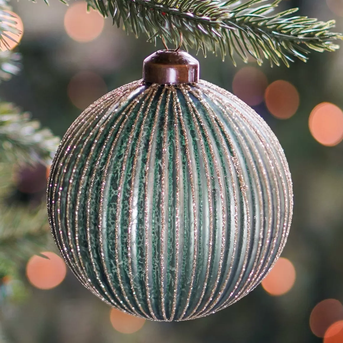 It's all about Christmas Christmas Baubles By Colour | Luxury Christmas Baubles-Luxury Vertical Relief Bauble With Glitter | Glass | Green-Gold | 10cm