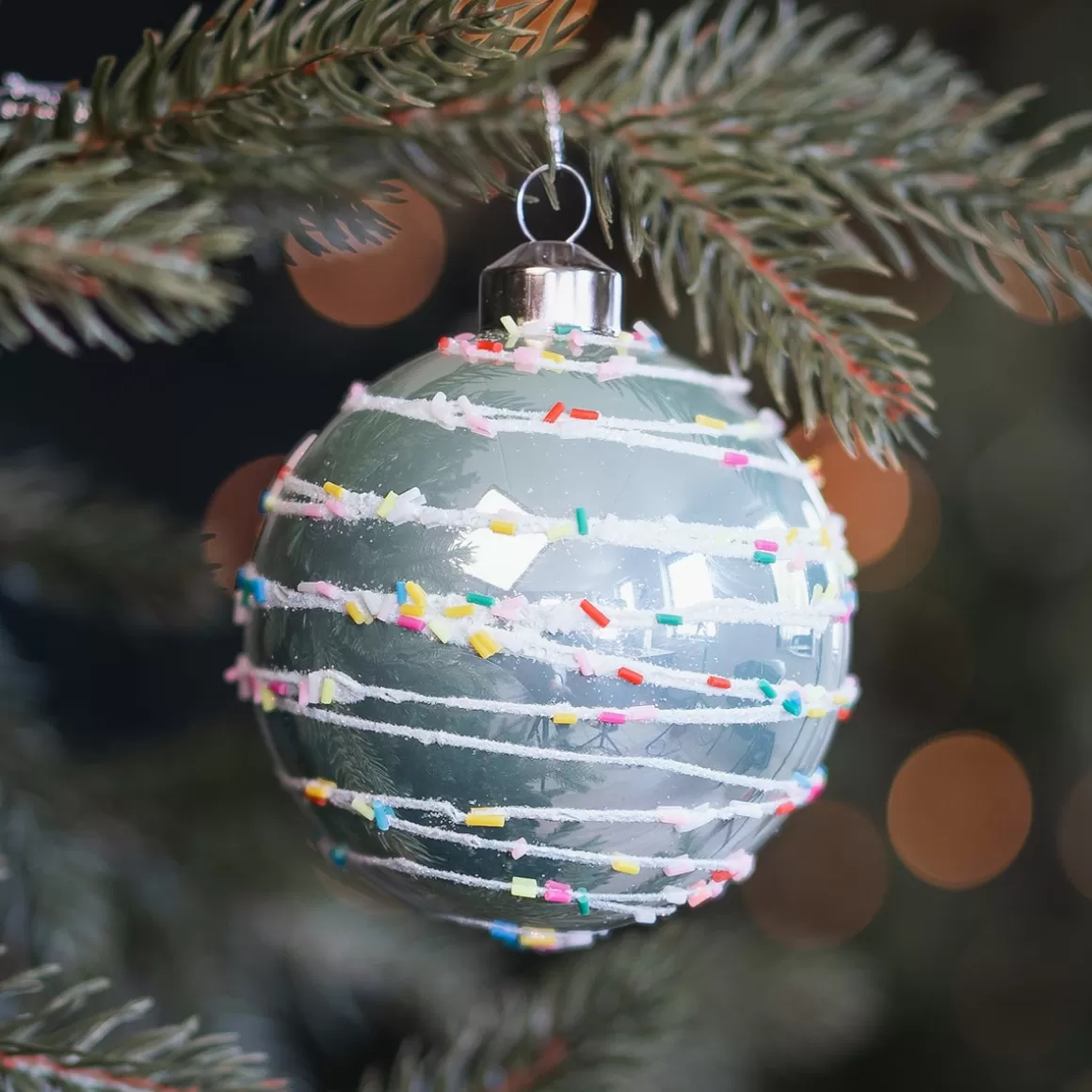 It's all about Christmas Christmastree Decorations Glass | Extraordinary Baubles-Pastel Green Christmas Bauble With Colorful Speckles