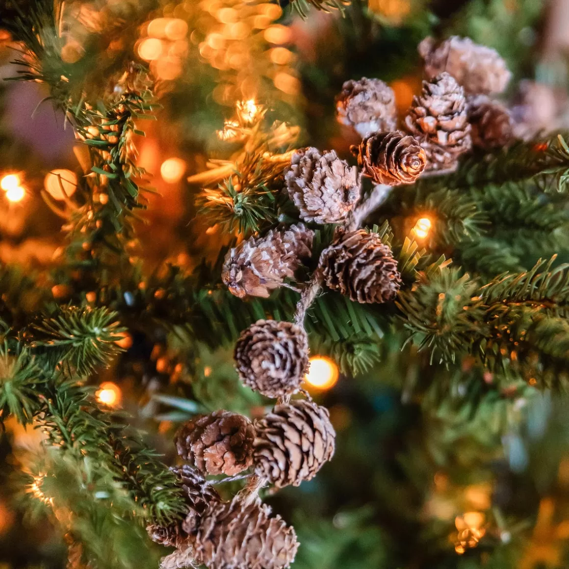 It's all about Christmas Christmas Tree Garlands-Pinecone Garland Frosted 150cm