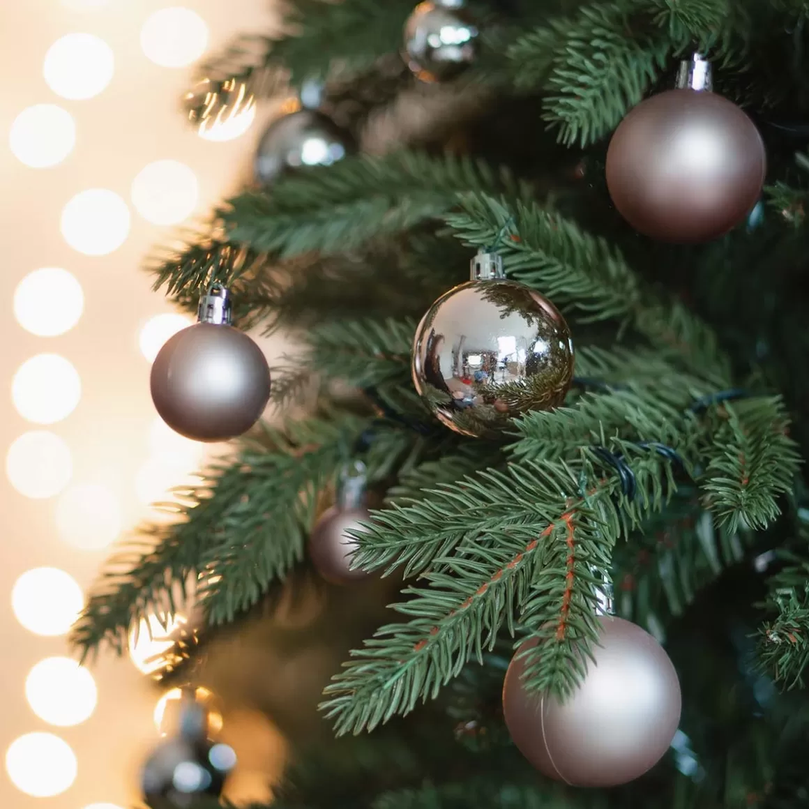 It's all about Christmas Christmas Baubles By Colour | Plastic Christmas Baubles-Set Of 36 Antique Pink Mini Baubles | Shatterproof | 2.5-5 Cm