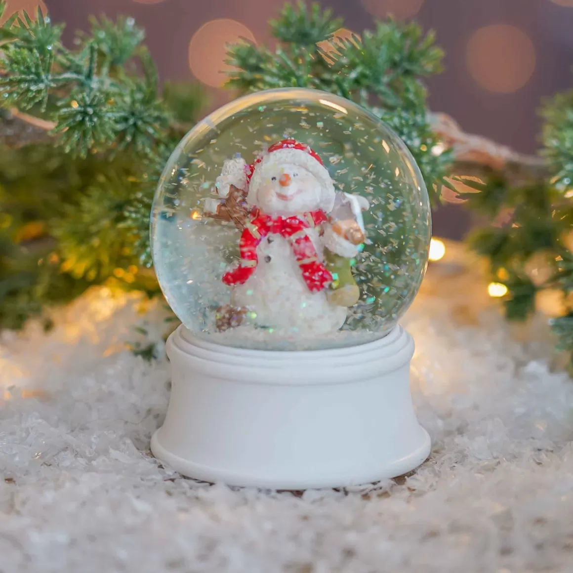 It's all about Christmas Christmas Figurines-Snow Globe With Snowman | ⌀6cm | 9cm High