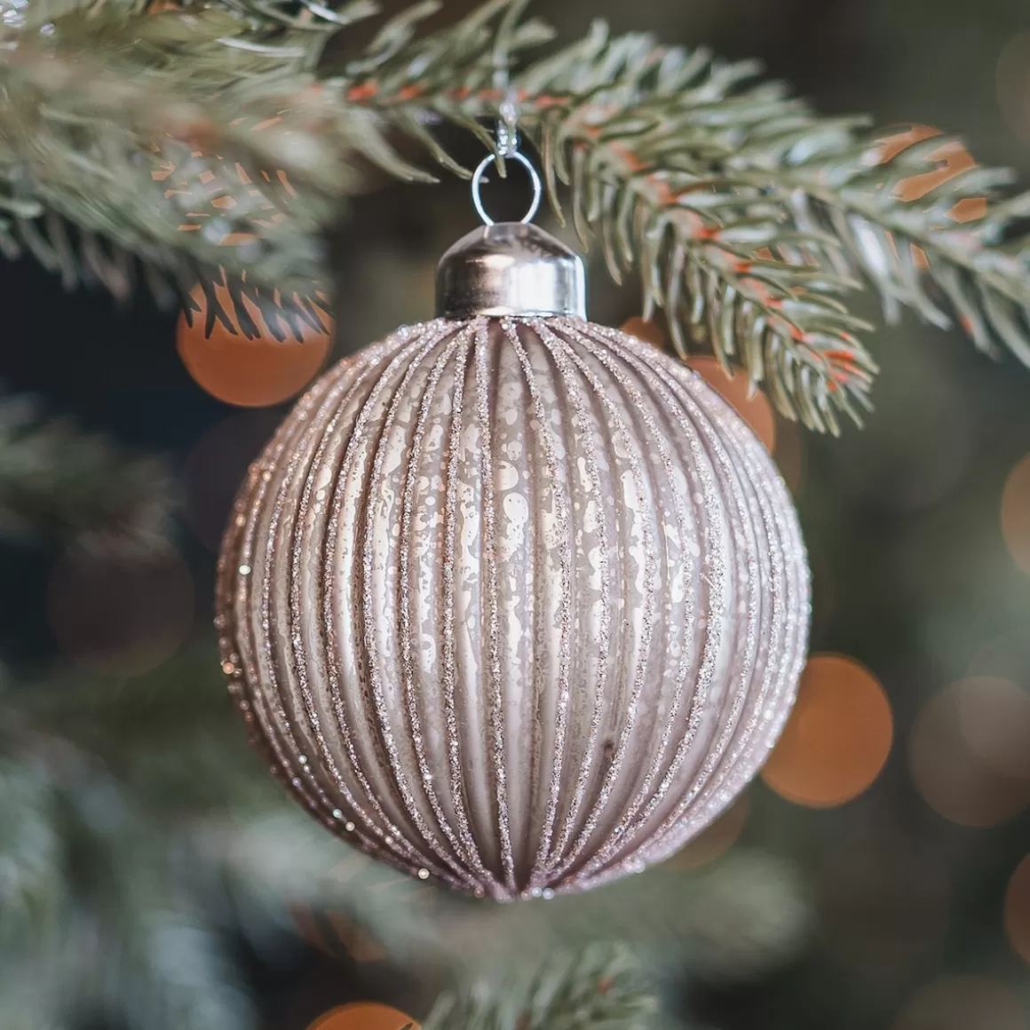 It's all about Christmas Christmastree Decorations Glass | Extraordinary Baubles-Stylish Champagne Christmas Bauble With Depth