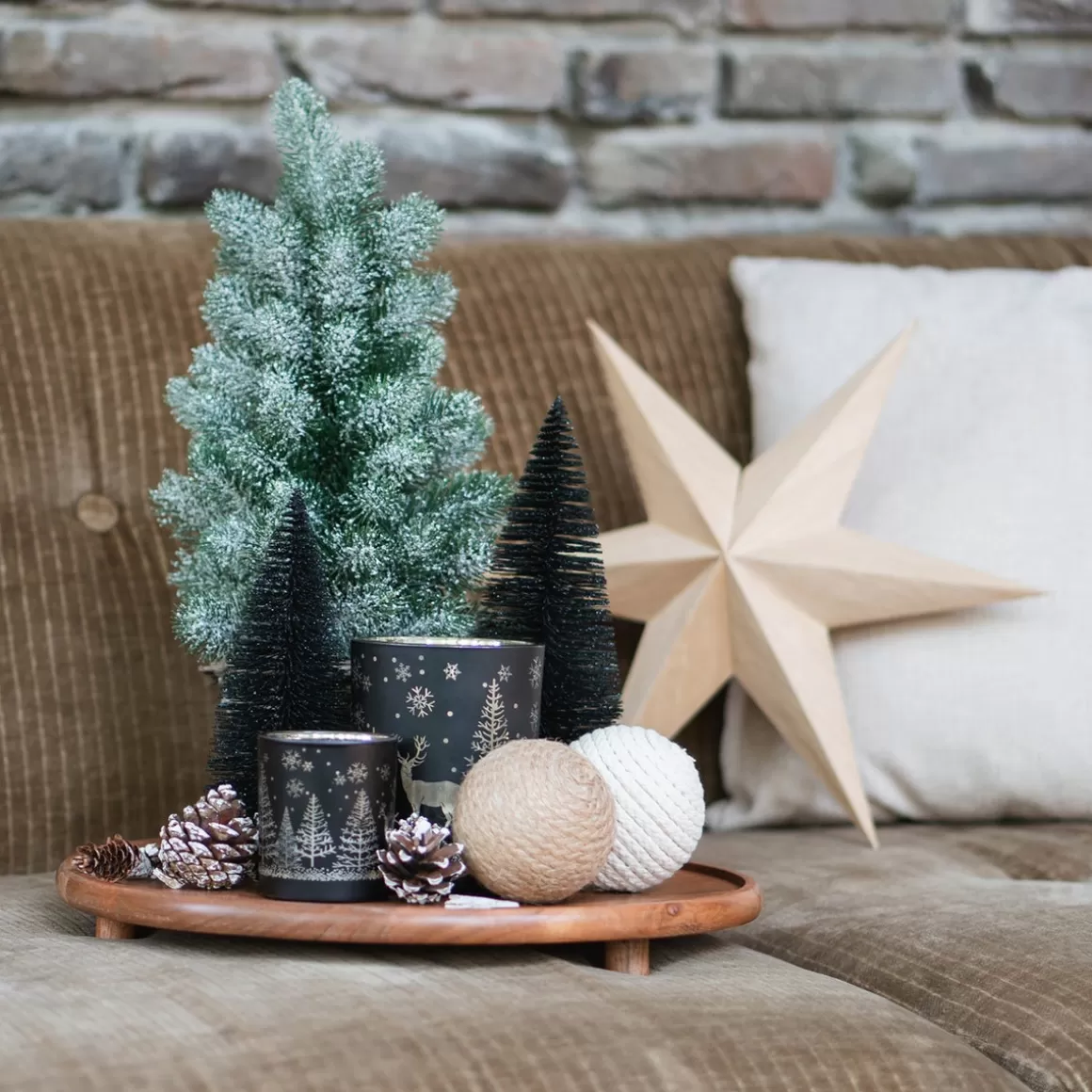 It's all about Christmas Candles-Tealight Holder With Reindeer In Forest | Glass | 8cm | Black-gold