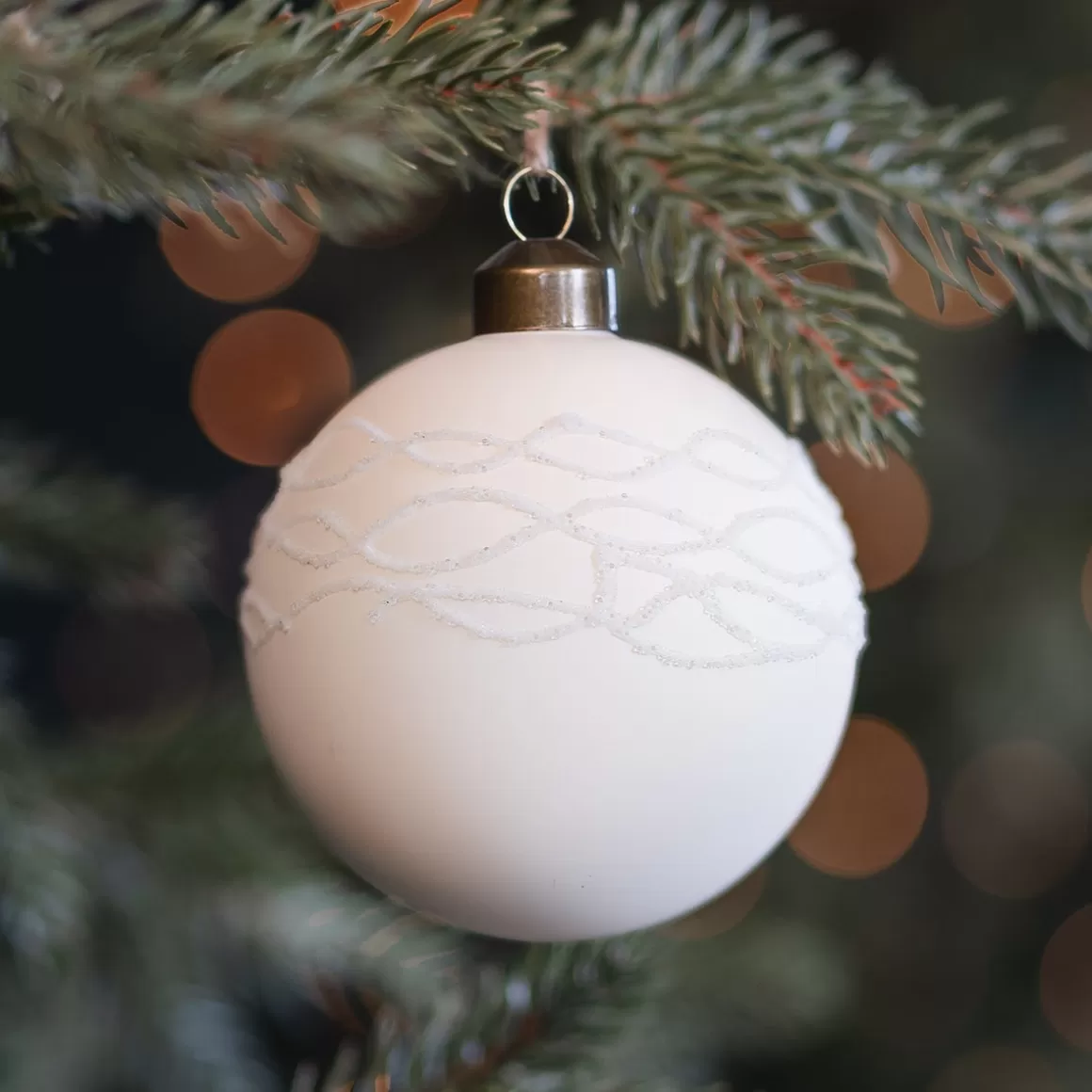 It's all about Christmas Extraordinary Baubles | Christmas Baubles By Colour-Wool White Christmas Bauble With Wavy Glitters